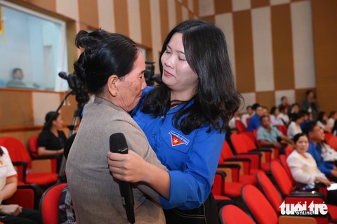 Cuộc sống gian khó nhưng luôn có món quà - Ảnh 2. Cuộc sống gian khó nhưng luôn có món quà - Ảnh 2.