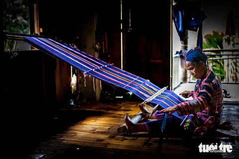 Độc đáo thổ cẩm làng Hà Văn Trên - Ảnh 1. Độc đáo thổ cẩm làng Hà Văn Trên - Ảnh 1.