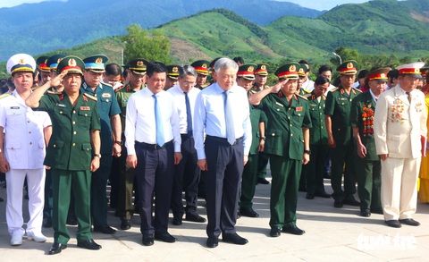 Phong tặng danh hiệu Anh hùng Lực lượng vũ trang nhân dân cho Tiểu đoàn 59 - Ảnh 3. Phong tặng danh hiệu Anh hùng Lực lượng vũ trang nhân dân cho Tiểu đoàn 59 - Ảnh 3.