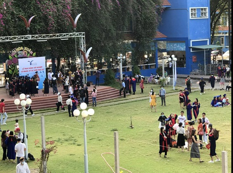 Xem xét hoàn trả sinh viên 37 tỉ đồng tại Trường đại học Thủ Dầu Một - Ảnh 1. Xem xét hoàn trả sinh viên 37 tỉ đồng tại Trường đại học Thủ Dầu Một - Ảnh 1.