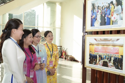 Khai mạc Đại hội đại biểu MTTQ Việt Nam TP.HCM lần thứ XII: Phát huy khối đại đoàn kết dân tộc - Ảnh 2.