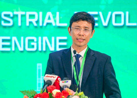 Cách tất cả chức vụ trong Đảng với trưởng Ban Quản lý Khu Công nghệ cao vì vi phạm luật hôn nhân - Ảnh 1. Cách tất cả chức vụ trong Đảng với trưởng BQL Khu công nghệ cao TP.HCM vì vi phạm luật hôn nhân - Ảnh 1.