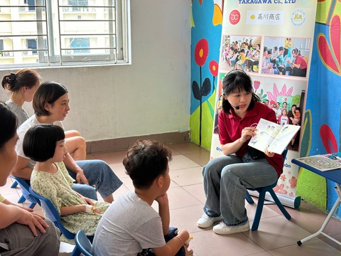 Ở đó, những cuốn sách là liều thuốc giảm đau thần kỳ - Ảnh 1. Ở đó, những cuốn sách là liều thuốc giảm đau thần kỳ - Ảnh 1.