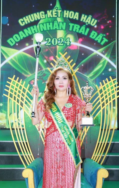 Vương Thị Hương là Hoa hậu Doanh nhân Trái đất 2024 - Ảnh 5. Vương Thị Hương là Hoa hậu Doanh nhân Trái đất 2024 - Ảnh 5.
