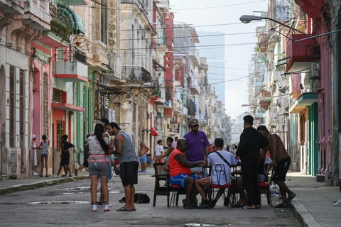 Báo Mỹ kêu gọi chính quyền ông Biden thay đổi chính sách với Cuba - Ảnh 1. Báo Mỹ kêu gọi chính quyền ông Biden thay đổi chính sách với Cuba - Ảnh 1.