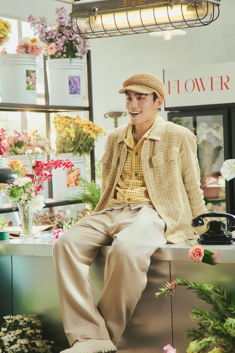 Nữ chính phim Bad genius rực rỡ trong MV của MONO - Ảnh 1.