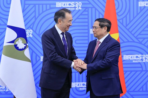 Thủ tướng Phạm Minh Chính gặp nhiều lãnh đạo các nước, tổ chức quốc tế tại Nga - Ảnh 3. Thủ tướng Phạm Minh Chính gặp nhiều lãnh đạo các nước, tổ chức quốc tế tại Nga - Ảnh 1.