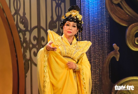 Tô Kim Hồng, Người đẹp cải lương một thời trở lại sàn diễn - Ảnh 1. Tô Kim Hồng, người đẹp cải lương một thời trở lại sàn diễn - Ảnh 1.