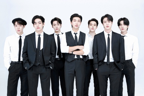 Hé lộ chi phí khủng để đào tạo nhóm nhạc K-pop: BTS mất đến 2 năm mới trả hết nợ cho HYBE - Ảnh 1. BTS mất đến 2 năm mới trả hết nợ cho HYBE, chi phí đào tạo nhóm nhạc K-pop đắt đỏ cỡ nào? - Ảnh 1.