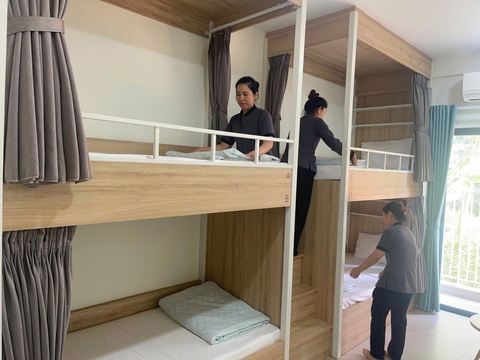 Bão Trà Mi đe dọa, Hội An di tản người dân sống trong các nhà cổ hư hỏng nặng - Ảnh 2.