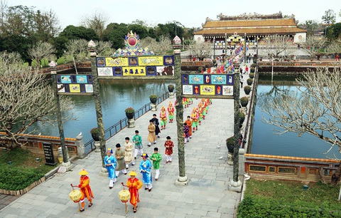 Tuyển lãnh đạo cũng vướng cơ chế - Ảnh 1. Tuyển lãnh đạo cũng vướng cơ chế - Ảnh 1.