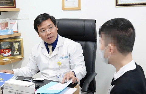 Mắc lậu, sùi mào gà chỉ vì một lần chót dại - Ảnh 1. Mắc lậu, sùi mào gà chỉ vì một lần 'trót dại' - Ảnh 1.