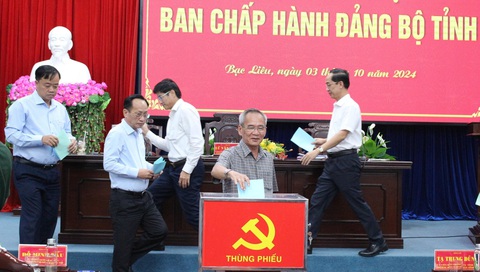 Bạc Liêu bầu bổ sung nhiều thường vụ Tỉnh ủy, Tỉnh ủy viên - Ảnh 1.