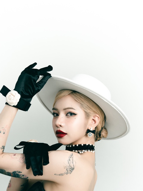 CiiN “hớp hồn” khán giả với bản cover dance hit của Lisa - Ảnh 2.