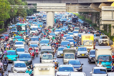 Giao thông xanh ai cũng hưởng lợi - Ảnh 4. Giao thông xanh ai cũng hưởng lợi - Ảnh 3.