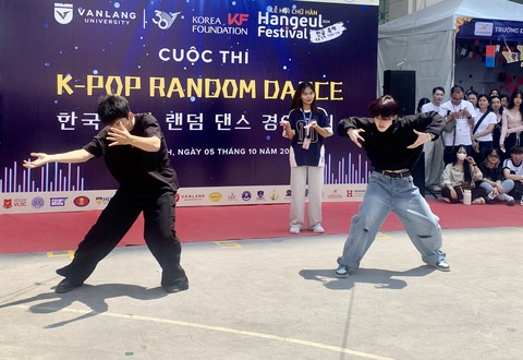Trải nghiệm văn hóa Hàn Quốc qua điệu nhảy K-Pop Random Dance - Ảnh 4. Trải nghiệm văn hóa Hàn Quốc qua điệu nhảy K-pop Random Dance - Ảnh 4.