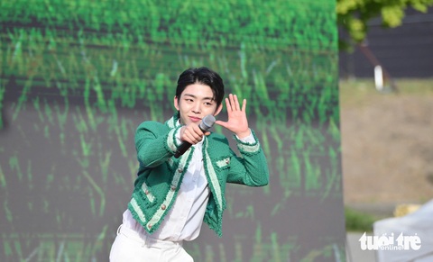 Ricky Star, Jang Song Ho 'bùng cháy', KTGRZ ONE nhảy See tình tại Vietnam Phở Festival 2024 - Ảnh 2. Ricky Star, Jang Song Ho 'bùng cháy', KTGRZ ONE nhảy See tình tại Vietnam Phở Festival 2024 - Ảnh 2.