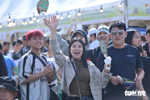 Ricky Star, Jang Song Ho 'bùng cháy', KTGRZ ONE nhảy See tình tại Vietnam Phở Festival 2024 - Ảnh 5. Ricky Star, Jang Song Ho 'bùng cháy', KTGRZ ONE nhảy See tình tại Vietnam Phở Festival 2024 - Ảnh 6.