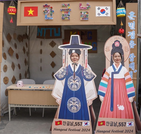 Trải nghiệm văn hóa Hàn Quốc qua điệu nhảy K-Pop Random Dance - Ảnh 2. Trải nghiệm văn hóa Hàn Quốc qua điệu nhảy K-Pop Random Dance - Ảnh 2.