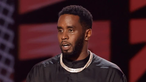 Tin tức giải trí 8-10: Ai rồi cũng được mẹ bênh, kể cả ông trùm hip hop Diddy - Ảnh 2. Tin tức giải trí 8-10: 'Gã săn tình dục' Diddy được...mẹ bênh - Ảnh 2.