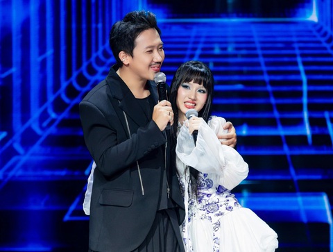 Thí sinh ‘xà nẹo dẹo dữ dằn’ và ‘răng hay rứa hè” trong Rap Việt - Ảnh 2. Thí sinh ‘xà nẹo dẹo dữ dằn’ và ‘răng hay rứa hè” trong Rap Việt - Ảnh 2.