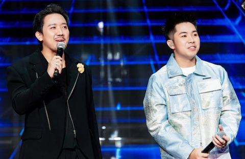Thí sinh ‘xà nẹo dẹo dữ dằn’ và ‘răng hay rứa hè” trong Rap Việt - Ảnh 9. Thí sinh ‘xà nẹo dẹo dữ dằn’ và ‘răng hay rứa hè” trong Rap Việt - Ảnh 8.