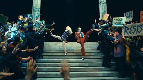 Joker: Folie à Deux dẫn đầu phòng vé, Cám thất thế trước loạt phim ngoại - Ảnh 2. Joker: Folie à Deux dẫn đầu doanh thu phòng vé, Cám thất thế trước loạt phim ngoại - Ảnh 2.