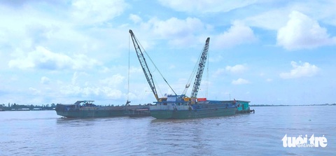 Khai thác mỏ cát thứ 4 cung ứng cho cao tốc Cao Lãnh - An Hữu - Ảnh 1.