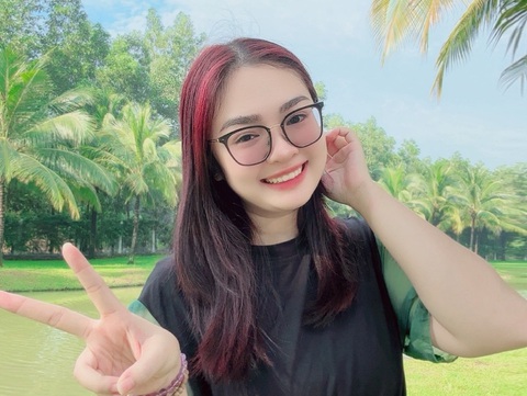 Thiện Nhân tự làm nhạc ở tuổi 22: 'Tôi nghèo thật mà' - Ảnh 1. Thiện Nhân tự làm nhạc ở tuổi 22: 'Tôi nghèo thật mà' - Ảnh 1.