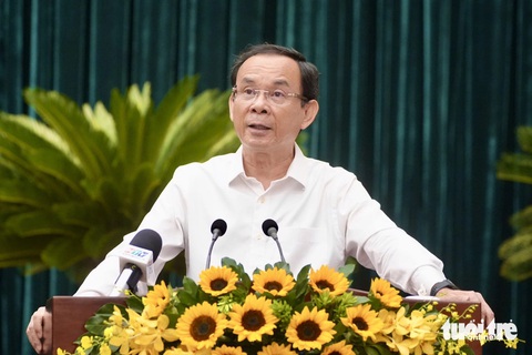 Thành ủy TP.HCM họp bàn giải pháp tăng trưởng kinh tế - xã hội 3 tháng cuối năm - Ảnh 2.
