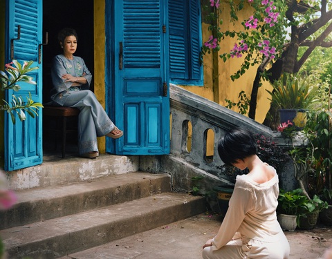 Việt Hương, Hồng Đào đóng chị dâu em chồng trong phim 'Chị dâu' - Ảnh 1. Việt Hương, Hồng Đào đóng chị dâu, em chồng trong phim 'Chị dâu' - Ảnh 1.