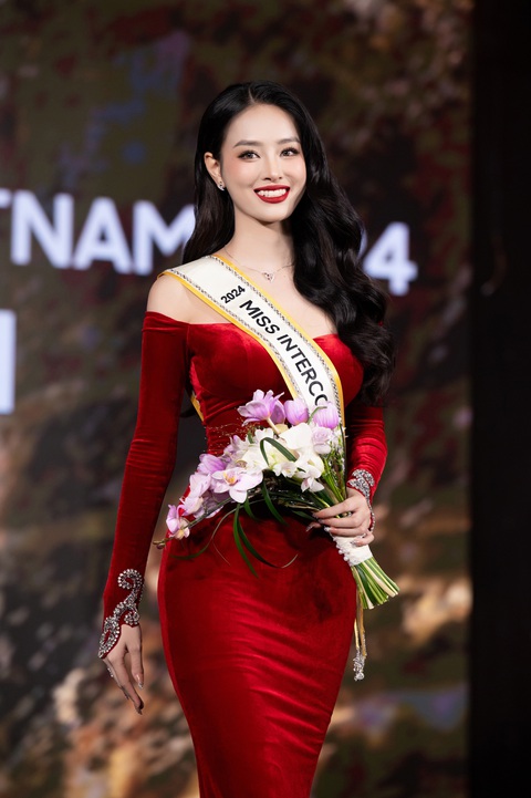Bùi Khánh Linh hội ngộ dàn sao Đảo Thiên Đường - Ảnh 7.