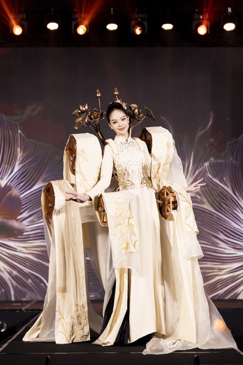 Là Hoa hậu Việt Nam đầu tiên thi Miss International 2024, Huỳnh Thị Thanh Thủy nói gì? - Ảnh 3.