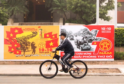 Hà Nội rực rỡ trong nắng thu vàng mừng Ngày Giải phóng thủ đô - Ảnh 8. Hà Nội rực rỡ trong nắng thu vàng mừng Ngày Giải phóng thủ đô - Ảnh 11.