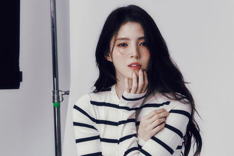 Han So Hee gian dối tuổi và nhiều bí mật được hé lộ - Ảnh 3.