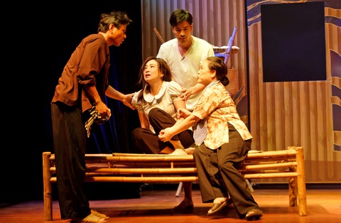 Anh tài đến liên hoan sân khấu đầu tiên của TP.HCM - Ảnh 1. Anh tài đến liên hoan sân khấu đầu tiên của TP.HCM - Ảnh 1.