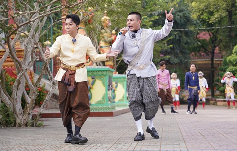 2 ngày 1 đêm hốt hoảng với chiếc ghe ngo đua bị lật giữa sông - Ảnh 4. 2 ngày 1 đêm hốt hoảng với chiếc ghe ngo đua bị lật giữa sông - Ảnh 3.