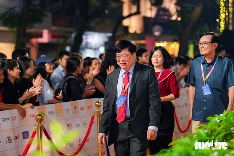 Ba anh trai vượt ngàn chông gai Soobin Hoàng Sơn, Cường Seven, Trọng Hiếu đi lạc vào thảm đỏ HANIFF - Ảnh 11.