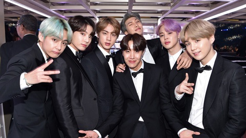 HYBE sẽ không sụp đổ vì có BTS và Seventeen - Ảnh 2. HYBE sẽ không sụp đổ vì có BTS và Seventeen - Ảnh 2.