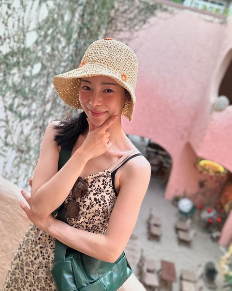 Lim Ji Yeon cười tít mắt trong chuyến du hí Nha Trang - Ảnh 3.