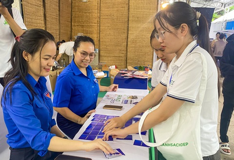 - Ảnh 7. Góc nhìn trẻ trung của sinh viên với Ngày hội Việt Nam Xanh - Ảnh 7.
