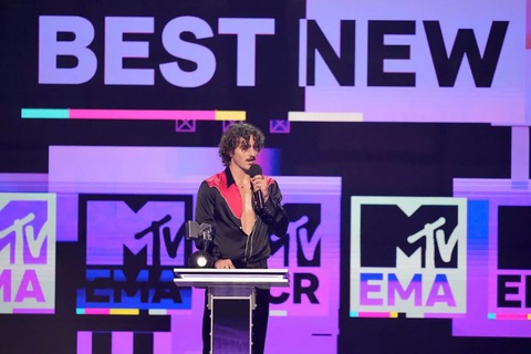 Taylor Swift thắng lớn tại MTV EMA 2024, Lisa BlackPink giành giải đông fan nhất - Ảnh 3. Taylor Swift thắng lớn tại MTV EMA 2024, Lisa BlackPink giành giải đông fan nhất - Ảnh 3.