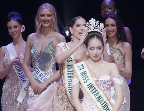 Thanh Thủy đăng quang Hoa hậu Quốc tế 2024 - Ảnh 2. Thanh Thủy đăng quang Hoa hậu Quốc tế 2024 - Ảnh 2.