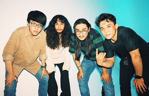 Cổ tích Thần trụ trời vào album nhạc rock - Ảnh 1. Cổ tích Thần trụ trời vào album nhạc rock - Ảnh 1.
