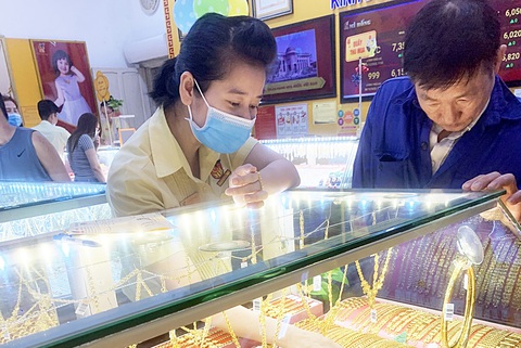 Kiên trì chống vàng hóa nền kinh tế - Ảnh 2. Kiên trì chống vàng hóa nền kinh tế - Ảnh 2.