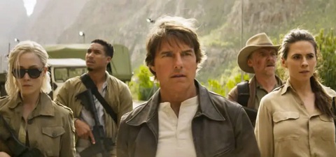 Tom Cruise đu máy bay, chạy hết tốc lực, lặn biển trong Nhiệm vụ bất khả thi 8 - Ảnh 3. Tom Cruise Nhiệm vụ bất khả thi 8 - Ảnh 3.
