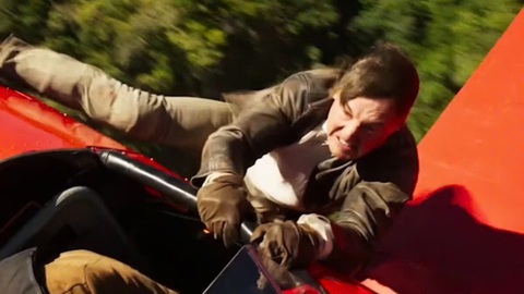 Tom Cruise đu máy bay, chạy hết tốc lực, lặn biển trong Nhiệm vụ bất khả thi 8 - Ảnh 2. Tom Cruise đu máy bay, chạy hết tốc lực, lặn biển trong Nhiệm vụ bất khả thi 8 - Ảnh 2.