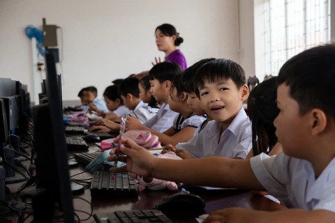 Vì sao chương trình Internet trường học của Viettel được vinh danh toàn cầu? - Ảnh 1. Vì sao chương trình Internet trường học của Viettel được vinh danh toàn cầu? - Ảnh 1.