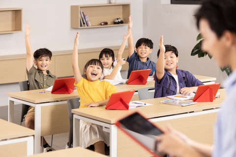 Vì sao chương trình Internet trường học của Viettel được vinh danh toàn cầu? - Ảnh 2. Vì sao chương trình Internet trường học của Viettel được vinh danh toàn cầu? - Ảnh 2.
