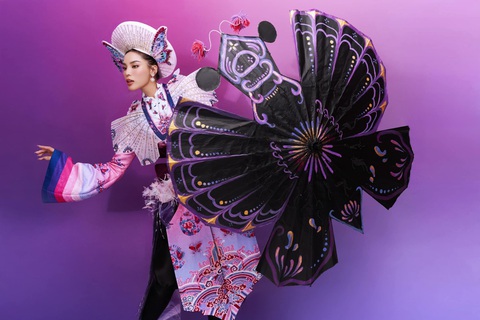 Khán giả xin vía của Thanh Thủy cho Kỳ Duyên tại Miss Universe - Ảnh 2. Khán giả xin vía của Thanh Thủy cho Kỳ Duyên tại Miss Universe - Ảnh 2.